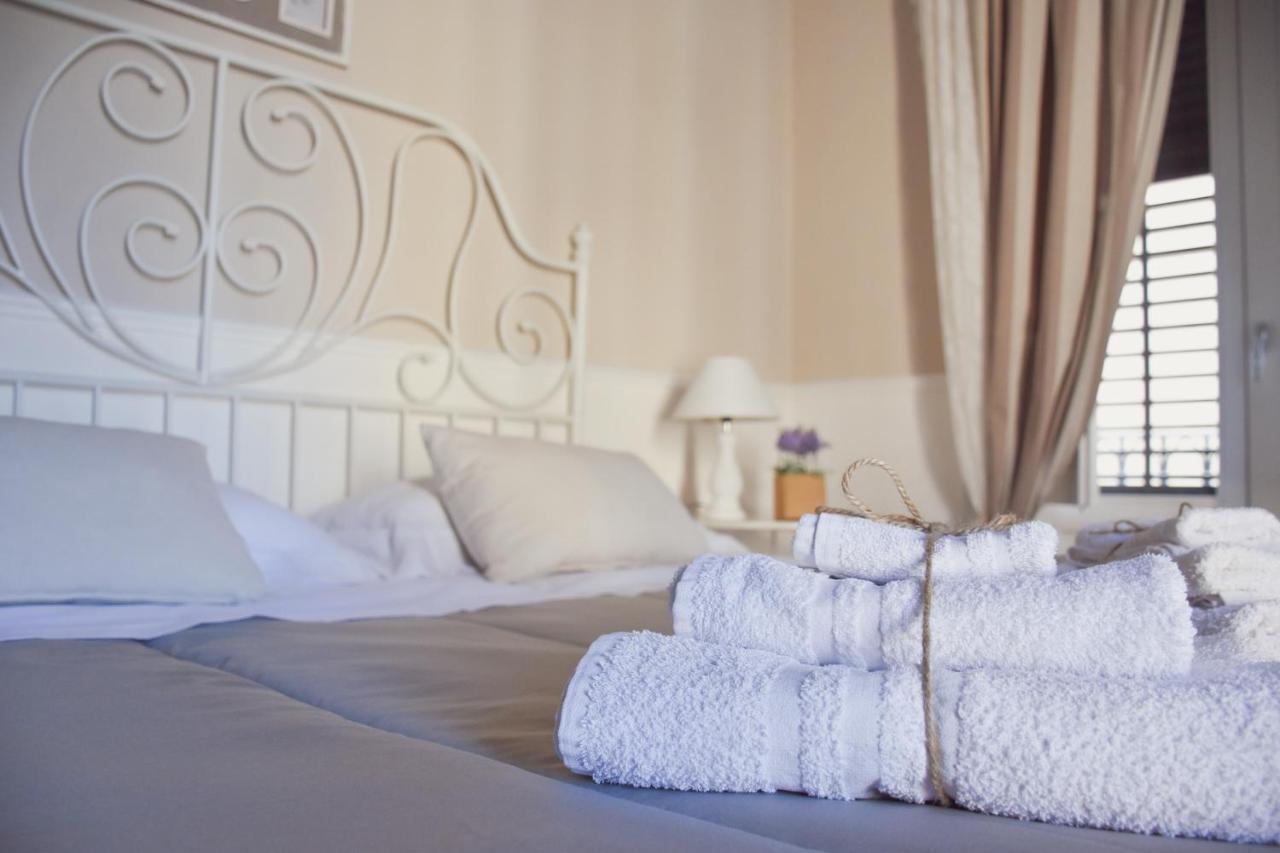 Dimora San Domenico Bed & Breakfast Palermo Bagian luar foto