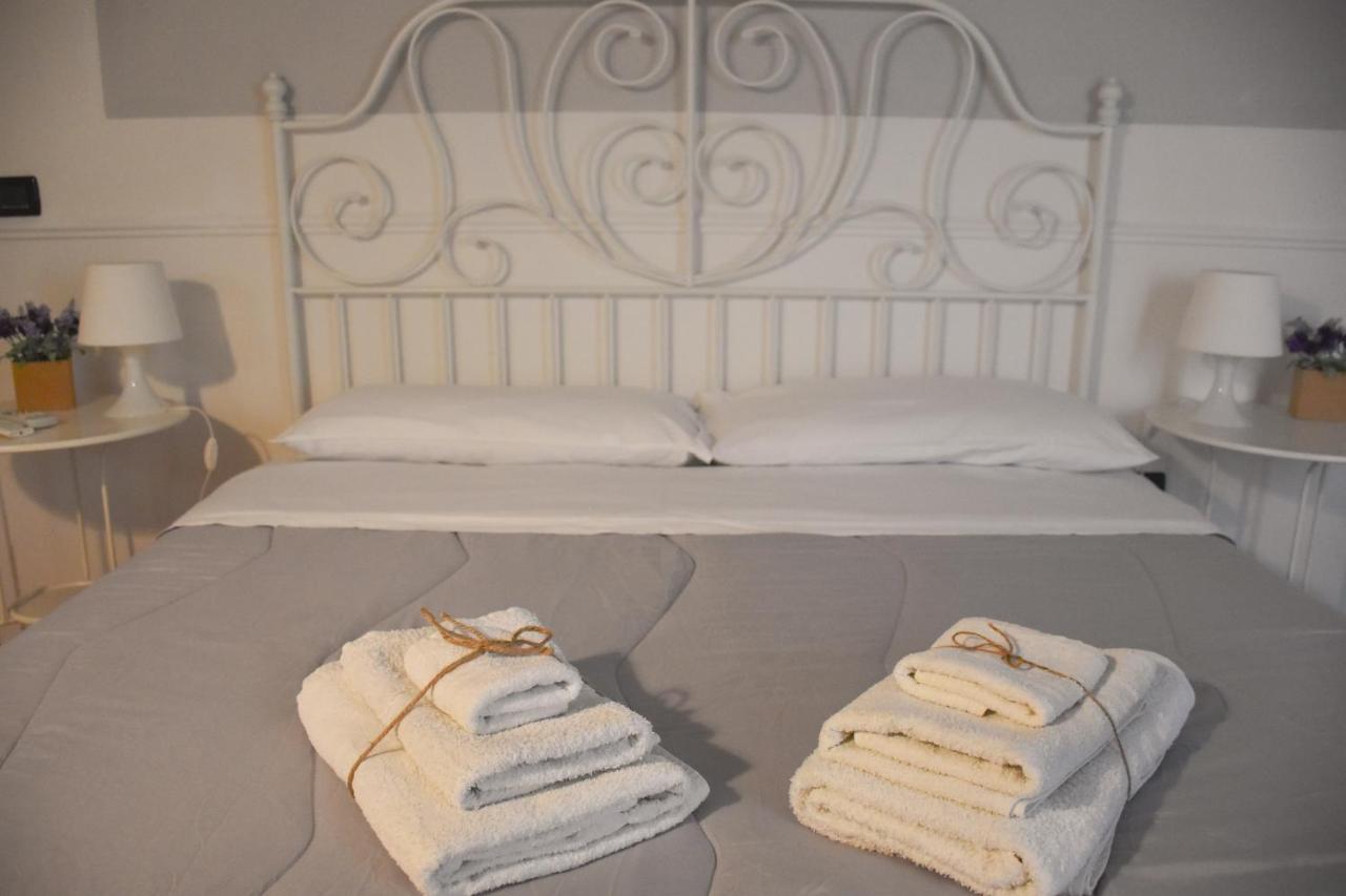 Dimora San Domenico Bed & Breakfast Palermo Bagian luar foto